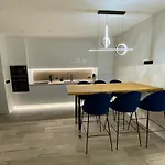 Kwatera prywatna Centrica De Lujo Gv 3 *